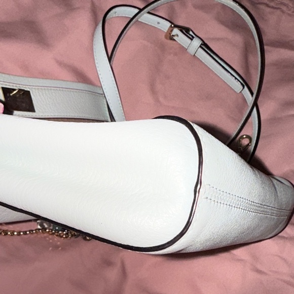 Kate Spade Light Green Shoulder Bag with Gold Chain - Picture 10 of 10